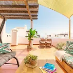 Solana - Private Pool & Rooftop Near The Вилла