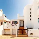 Solana - Private Pool & Rooftop Near The * Коральео