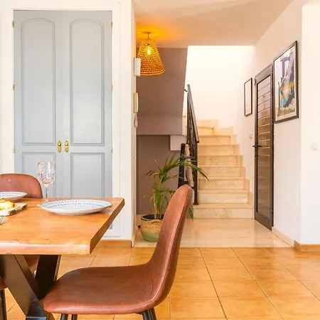 Solana - Private Pool & Rooftop Near The Villa Corralejo